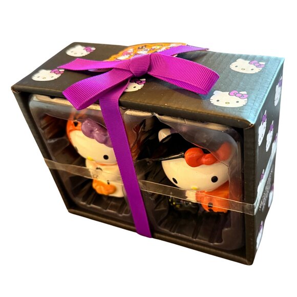 Hello Kitty Halloween Trick Treat Collectible Salt Pepper Shaker Set: New In Box - Picture 10 of 10